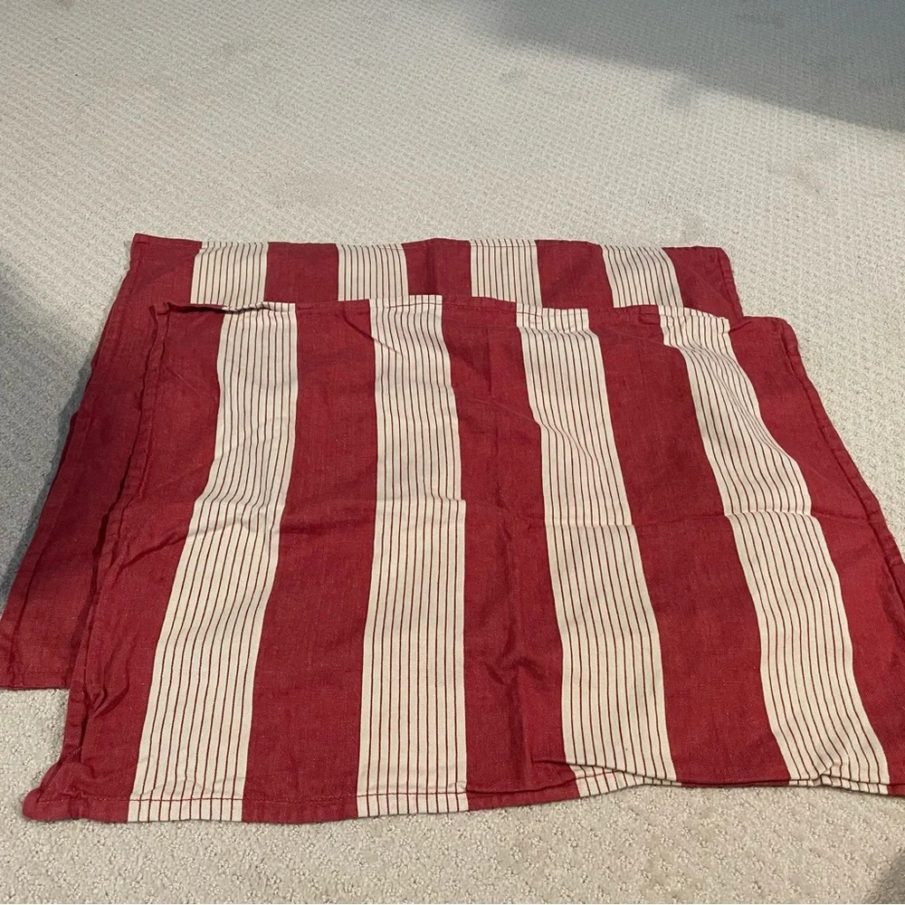 Pottery Barn, Full sized duvet cover and pillow shams